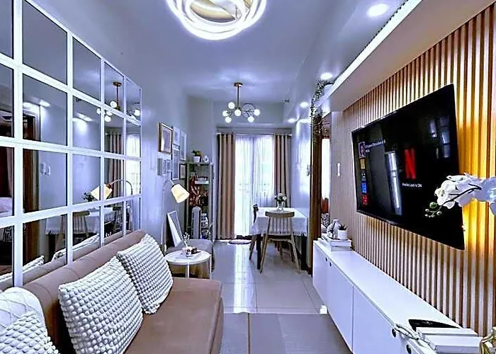 Hotel Cozypura Staycation Near Moa, Airport , With Free Fast Wifi, Netflix And Pay Parking Manila